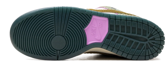 Nike SB Dunk Low x Alexis Sablone 'Chameleon' – HJ3386-300