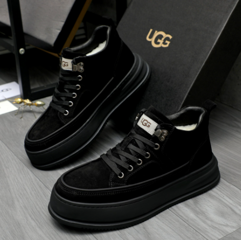 UGG Low-Top Platform Sneaker — Triple Black | Shearling Lining | Metal Logo Hardware