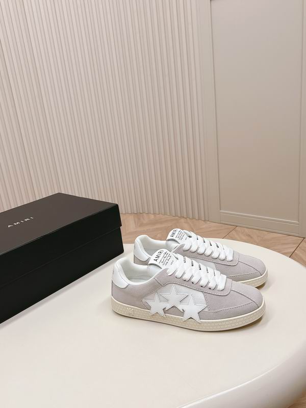 Amiri Stars Court Low – Grey/White