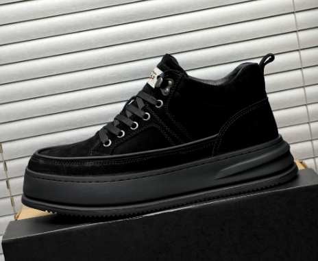 UGG Low-Top Platform Sneaker — Triple Black | Shearling Lining | Metal Logo Hardware